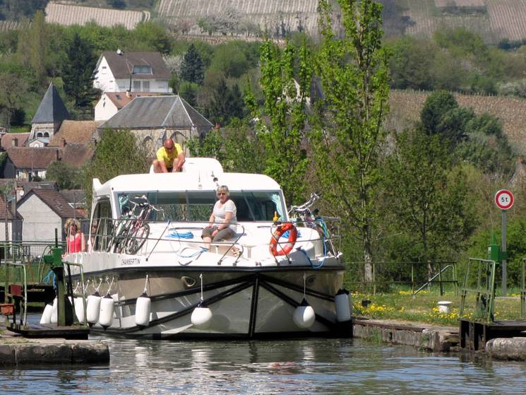 Eine Woche : Geschichte hautnah, mit dem Hausboot auf der Loire - à partir de  euros
