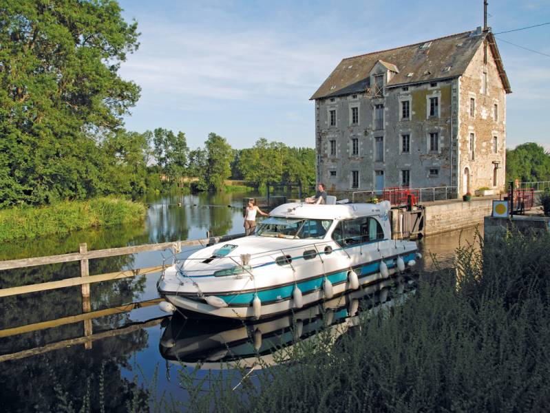 Mini-Woche : Hausboottour durch das Anjou - à partir de  euros